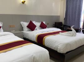 Tiffin Home and Restaurant，位于索拉哈的酒店