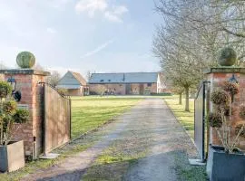 Oakfield Barn - Stylish Stay for Large Groups