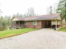 Hot Tub & WiFi -Carrie's Cottage - Red River Gorge