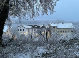 Hotel & Restaurant Deutsches Haus Feldberg，位于费尔德伯格的酒店