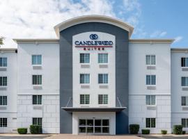 Candlewood Suites Mooresville Lake Norman,NC by IHG，位于穆尔斯维尔的酒店