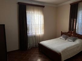 Entire Villa in Karbi，位于Karbi的酒店