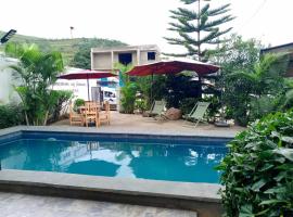 Hotel Restaurant Fitahiana Logde Ampefy - Site 1 Andakana，位于Ampefy的酒店