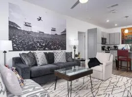 Luxury 2 BR Getaway Near Oak Mountain Park