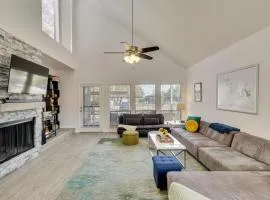 Family Retreat 1/2 Mi to Lake Travis: Pets Welcome