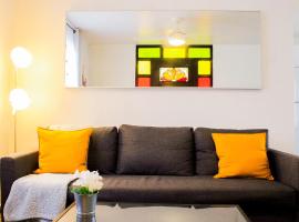 Casa familiar, Wifi, Parking en Puerto Rico，位于阿德洪塔斯的酒店