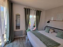 阿玛杜尔酒店，位于罗卡马杜尔的酒店