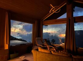 Phenomenal view over Vrådal and Vråvatn，位于弗罗达尔的酒店