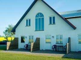 Skönadal B&B，位于Gislöv的酒店