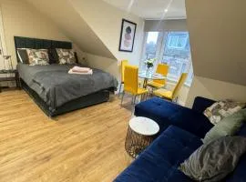 Apartment 6- 216 High Street