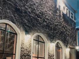 BR 153 Hotel，位于Hidrolândia的酒店