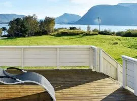 10 person holiday home in MIDSUND