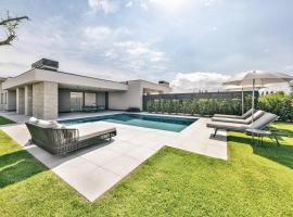 Lazise Pool Villa - Classique，位于拉齐塞的酒店