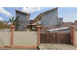 Hotel O Wisma Astukara Syariah Near Sejahtera Department Store Pinrang，位于Enrekang的酒店