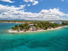 泊尼欧酒店，位于佩特坎内的酒店