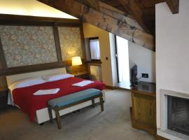 Hotel Ristorante La Lepre Bianca，位于加廖的酒店