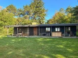 2 Bedroom Stunning Home In Helsinge