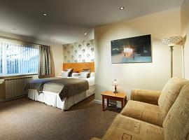 La Barbarie Hotel by Eight Continents，位于圣马丁格恩西的带停车场的酒店