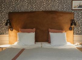 Home Hotel Fregatten，位于瓦尔贝里的酒店