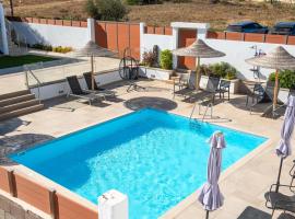 AeroHill Suites Near Athens Airport By SEM，位于阿特米达的酒店