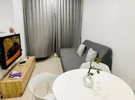 Minimalist stay Midas Seri Alam High floor，位于马西的酒店