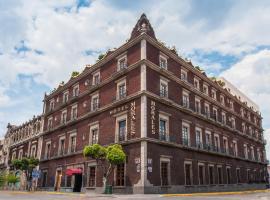 Hotel Morales Historical & Colonial Downtown Core，位于瓜达拉哈拉瓜达拉哈拉体育场附近的酒店