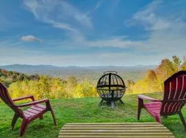4 Mi to Stratton! Group Getaway with Deck and Views