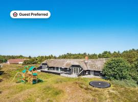 Luxury Retreat with Pool - By Traum Ferienwohnungen，位于凡岛的宠物友好酒店