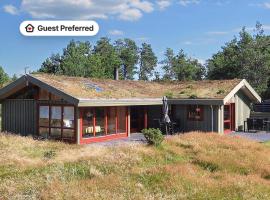 6 person holiday home in Blokhus-By Traum，位于布洛克胡斯的酒店
