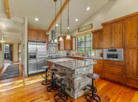 Ravenswood- Lake views- downtown greystone with air conditioning