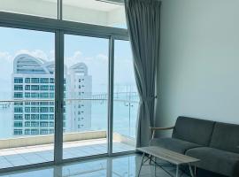 Seaview Condo A31 #Queensbay#SPICE，位于峇六拜的酒店
