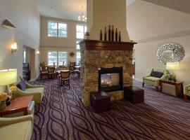 Smart Suites, an Ascend Collection Hotel，位于伯灵顿的酒店