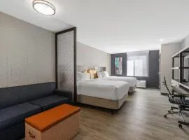 Everhome Suites Corona