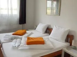 Rooms Jelengrad