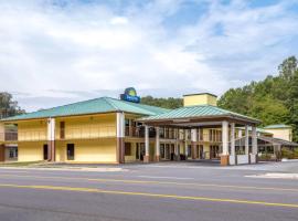 墨菲戴斯酒店，位于墨菲的酒店