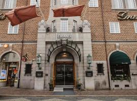 Home Hotel Grand Helsingborg，位于赫尔辛堡的酒店