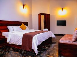 Roshara The Airport Hub，位于卡图纳耶克的酒店