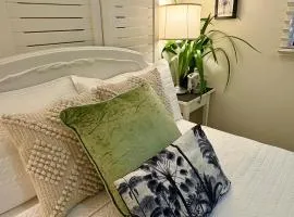 Jacaranda House Garden Suite