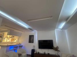 Home Love and Laughter，位于Catembe的酒店