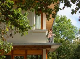 艾斯克拉尔奇酒店，位于罗卡马杜尔的酒店