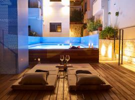 Corso Levante Luxury Suites，位于佩特罗瓦纳莫鲁的酒店