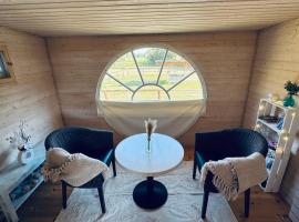 Tiny House mit Pferdeblick，位于Travenhorst的小屋