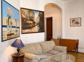 Kyiv Gallery Apartment