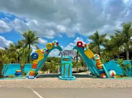 Casa de campo a 1 km do Parque Aquático