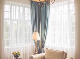 Hotel Katerina，位于兹诺伊莫的酒店