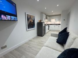 Cosy Modern 2 Beds Chorley Center，位于乔利的酒店