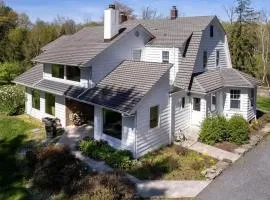 Private Luxurious Canal Estate