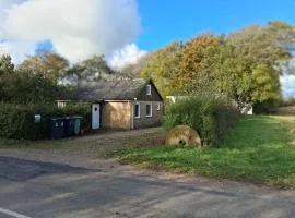 Cozy Little Holiday Oasis In Beautiful Nature