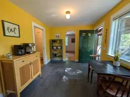 Acadia Hiking Hideaway 1 dog ok sleeps 6 family