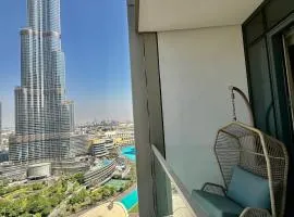 Grande Signature Burj Khalifa view 4 Min walk Dubai Mall Infinity Pool with Fountain View Free parking By The Meridian